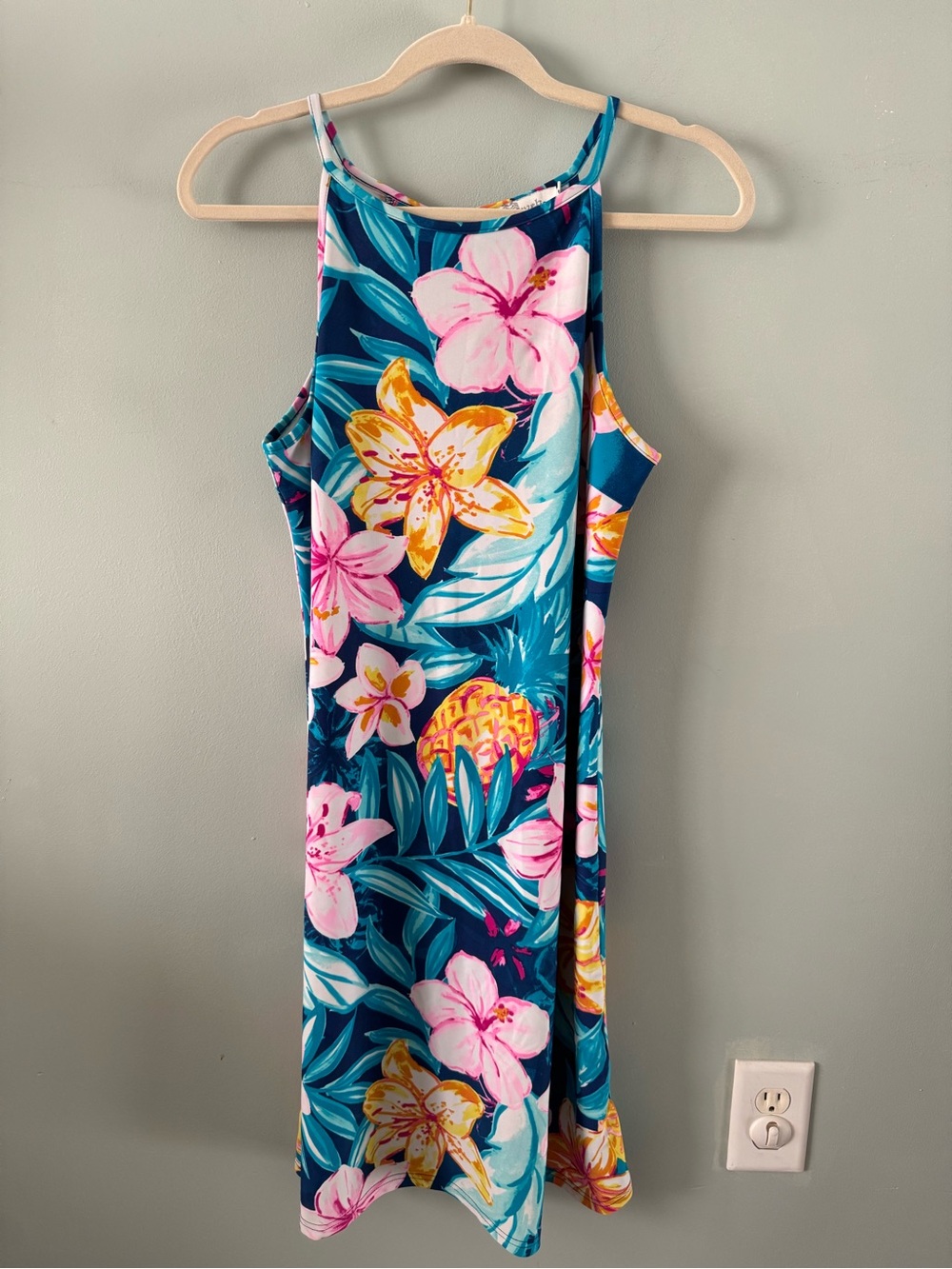 Aryeh Tropical Sleeveless Halter Dress Tropical Island Floral Pineapple Resort